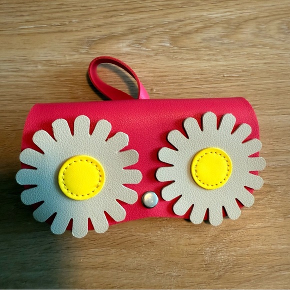 Accessories - Pink Flower Sunglasses Case - NEW